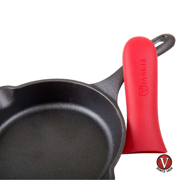 Combo Sartén de Hierro Fundido Victoria de 20 Cm + Mango de Silicona