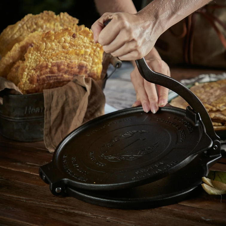 Pataconera Tortilladora de Hierro Fundido Victoria de 25 Cm 31343