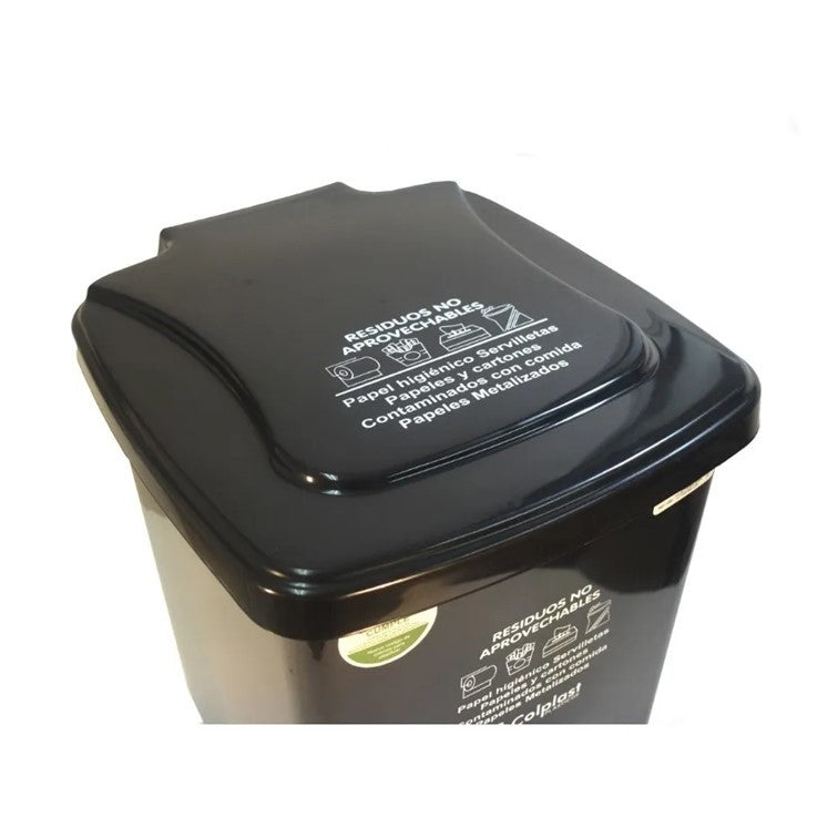 Papelera de Pedal Cuadrada de 22 Litros Colplast