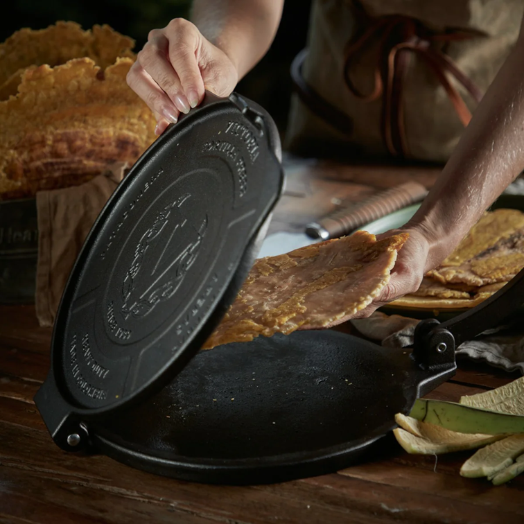 Pataconera Tortilladora de Hierro Fundido Victoria de 25 Cm 31343