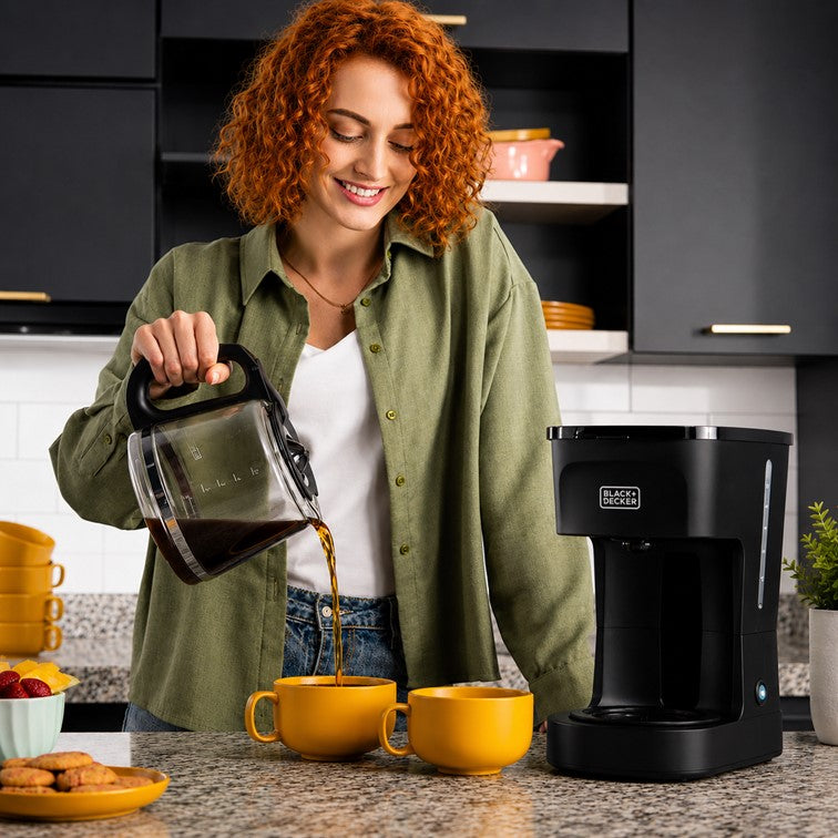 Cafetera Eléctrica Black + Decker Vortex de 12 Tazas con Filtro CM0021